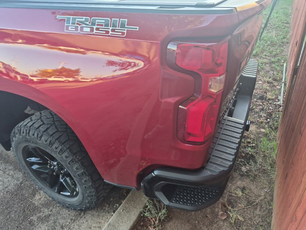 Used 2021 Chevrolet Silverado 1500 LT Trail Boss w/ Bed Protection Package AWD/4WD image 14