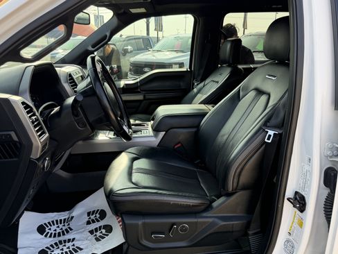 Used 2019 Ford F150 Platinum w/ Equipment Group 701A Luxury AWD/4WD image 17