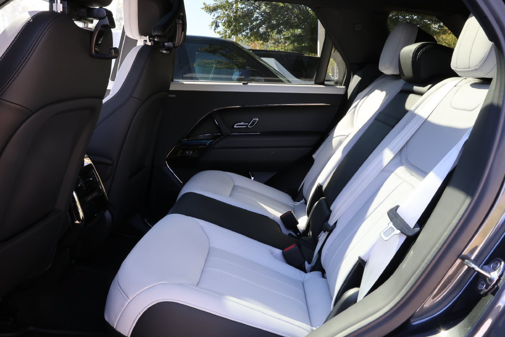 New 2027 Land Rover Range Rover Sport Battersea AWD/4WD image 35