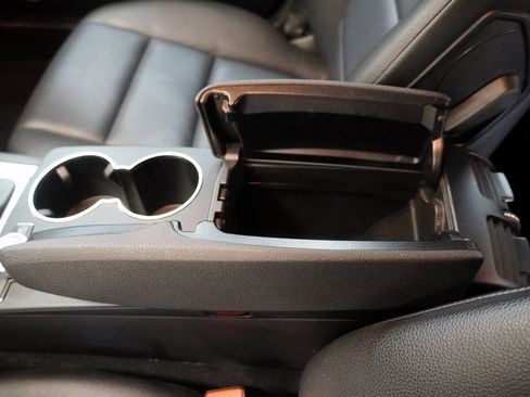 Used 2013 Mercedes-Benz C 300 C 300 4D Sedan image 23