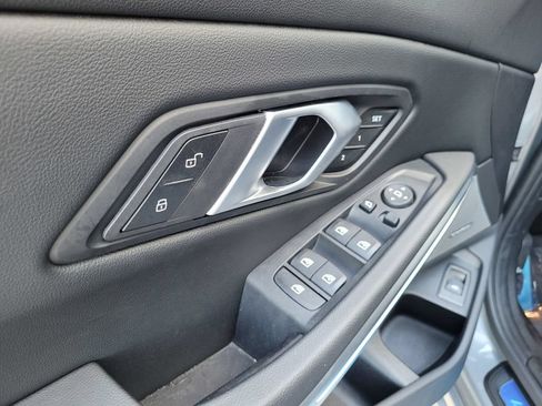 Used 2025 BMW M340i w/ Premium Package RWD image 32