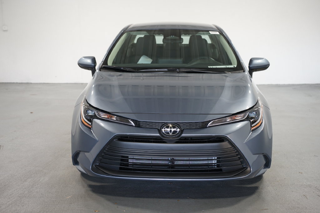 New 2027 Toyota Corolla LE FWD image 2