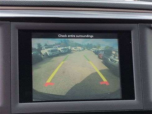 Certified 2021 Chrysler Voyager Lxi image 21