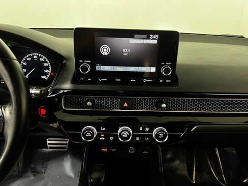 Used 2023 Honda Civic Sport image 16