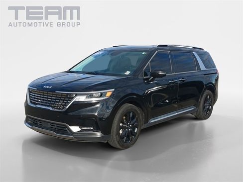 Used 2024 Kia Carnival SX image 3