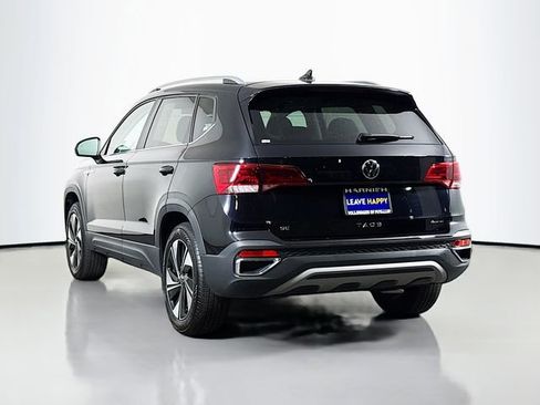 Used 2024 Volkswagen Taos SE image 5