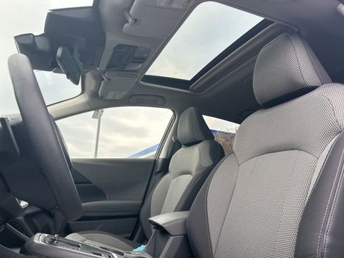 Used 2024 Subaru Crosstrek 2.0i Premium image 13