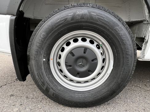 New 2025 Mercedes-Benz Sprinter 2500 image 16