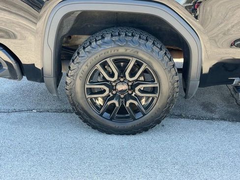 Used 2022 GMC Sierra 1500 Denali w/ Denali Reserve Package image 40