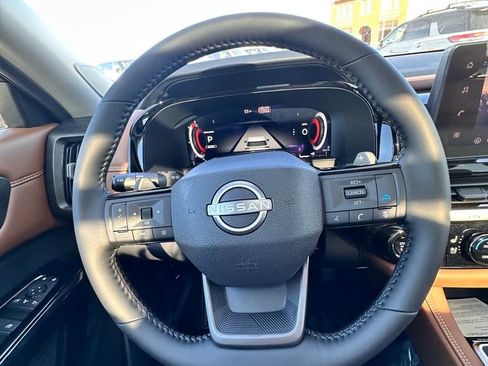 New 2026 Nissan Pathfinder Platinum w/ Cargo Package image 17