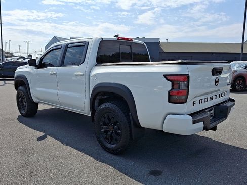 Used 2022 Nissan Frontier PRO-4X w/ Off-Road Protection Package image 6