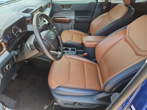 Used 2024 Ford Maverick Lariat FWD image 13