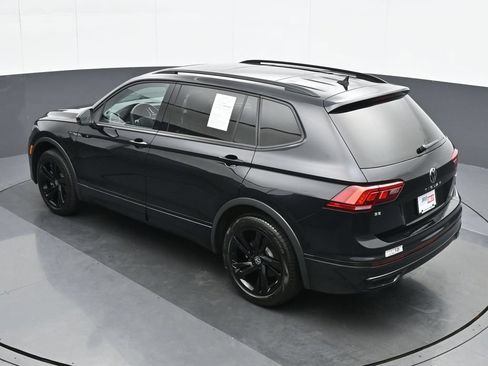 Used 2024 Volkswagen Tiguan SE R-Line AWD/4WD image 19