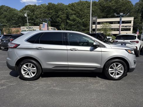 Used 2017 Ford Edge SEL AWD/4WD image 3
