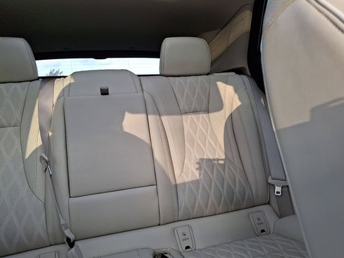 Certified 2022 Buick Envision Avenir w/ Technology Package II image 20