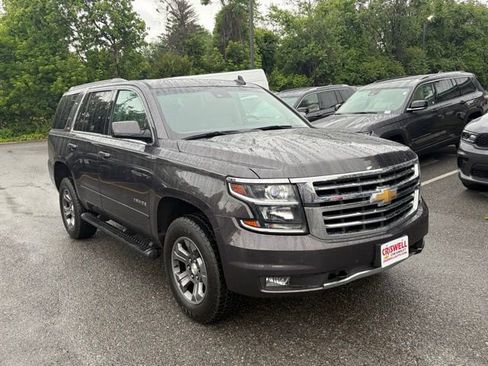Used 2017 Chevrolet Tahoe LT w/ Luxury Package AWD/4WD image 8