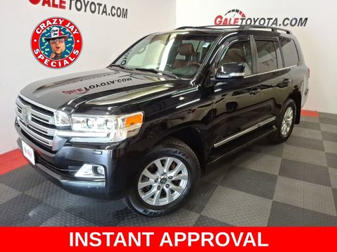 Used 2016 Toyota Land Cruiser AWD/4WD image 1