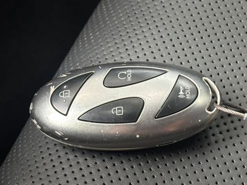 Used 2025 Hyundai Santa Fe SEL AWD/4WD image 22