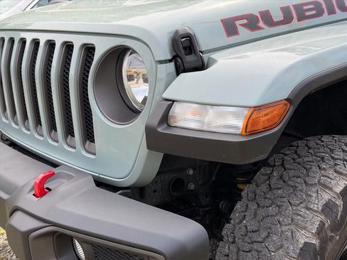 Used 2023 Jeep Wrangler Rubicon w/ Cold Weather Group AWD/4WD image 5