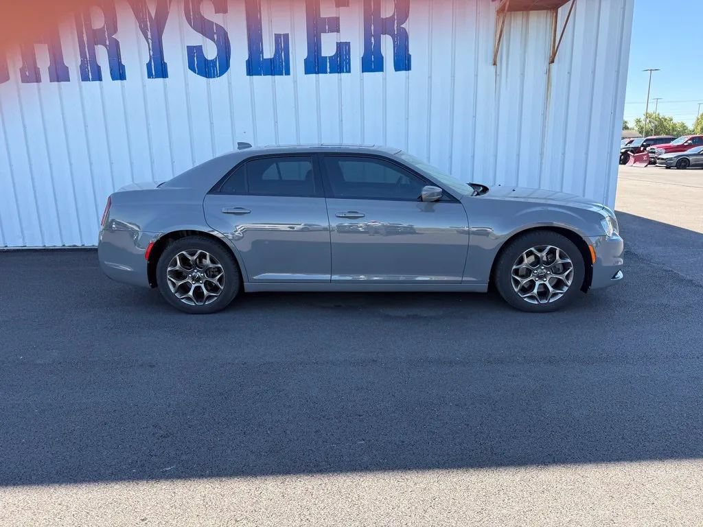 Used 2017 Chrysler 300 S AWD/4WD image 9