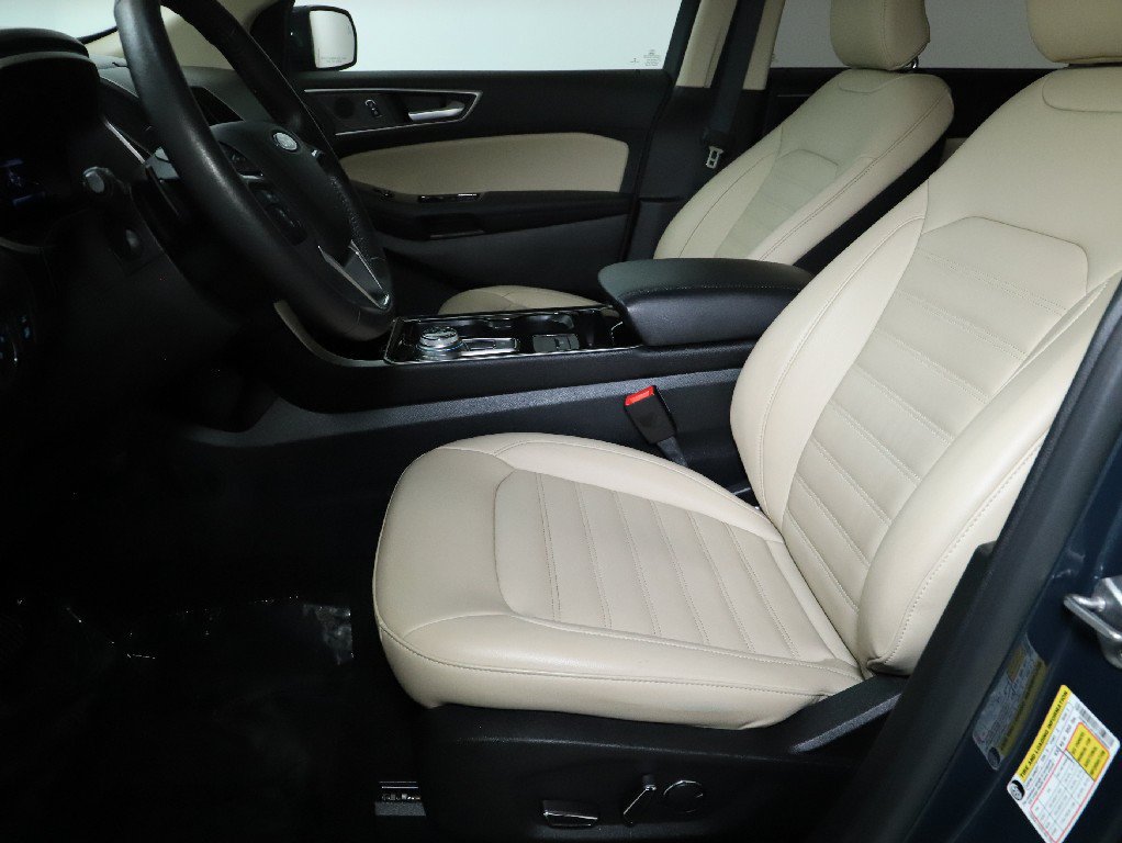 Used 2019 Ford Edge SEL w/ Equipment Group 201A AWD/4WD image 23