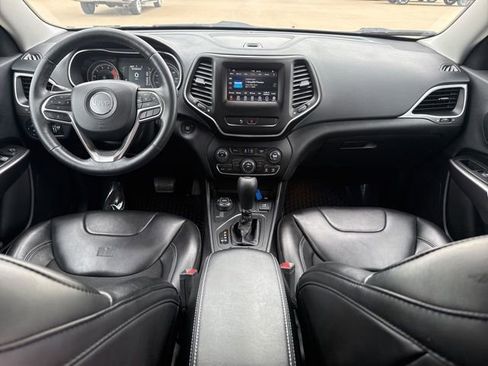 Used 2019 Jeep Cherokee Latitude Plus w/ Cold Weather Group image 50