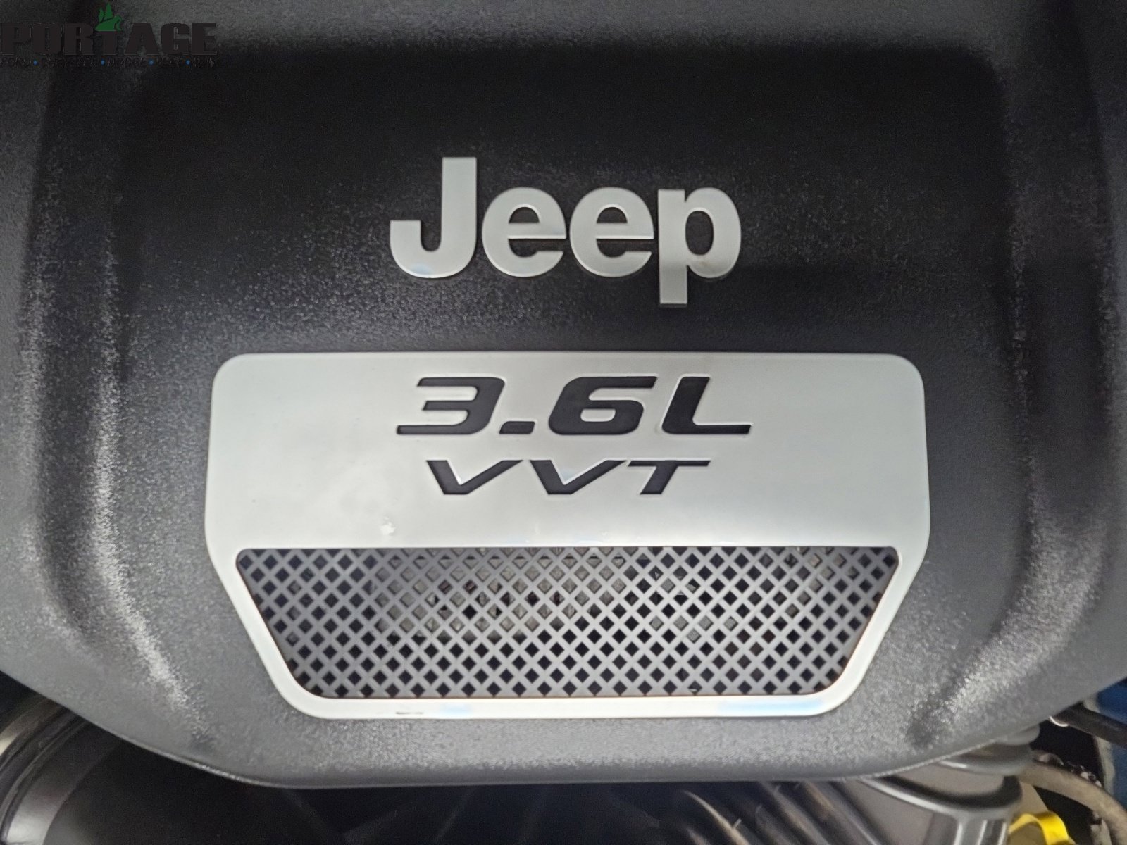 Used 2012 Jeep Wrangler Unlimited Sahara w/ Connectivity Group AWD/4WD image 47