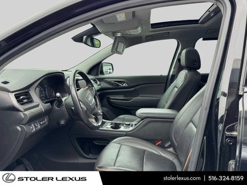 Used 2022 GMC Acadia AT4 w/ Technology Package AWD/4WD image 22