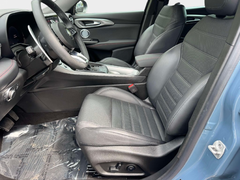Used 2024 Dodge Hornet R/T Plus w/ R/T Blacktop Package AWD/4WD image 15