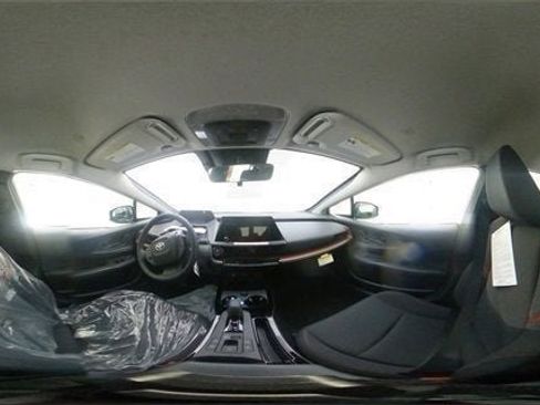 New 2026 Toyota Prius Plug-In Hybrid FWD image 66
