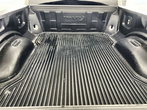 Used 2025 Ford F250 XLT image 20