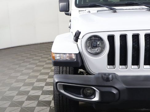 Used 2021 Jeep Wrangler Unlimited Sahara image 10
