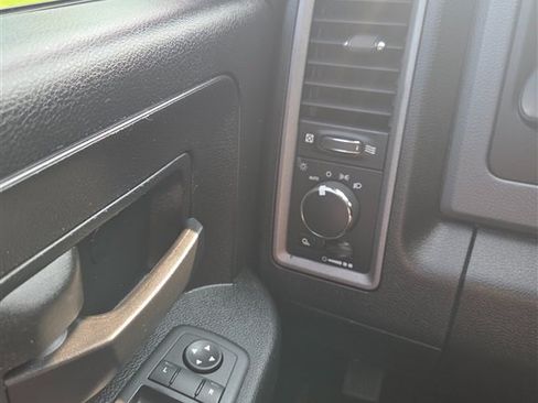 Used 2020 RAM 1500 Tradesman w/ Chrome Plus Package RWD image 20