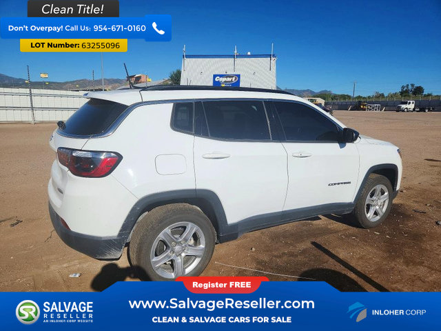 Used 2023 Jeep Compass Latitude AWD/4WD image 4