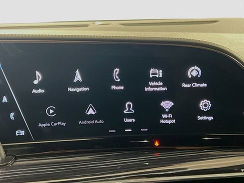 Used 2022 Cadillac Escalade ESV Sport AWD/4WD image 15