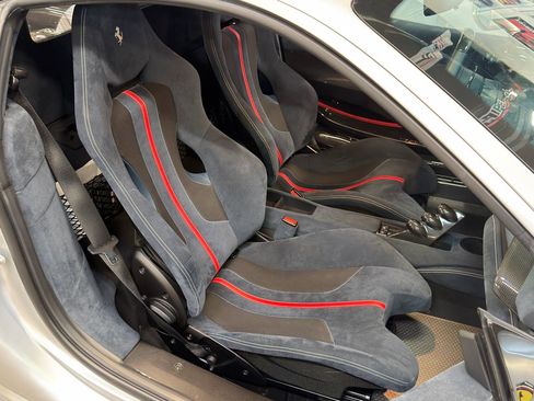 Used 2020 Ferrari 488 Pista Coupe RWD image 29