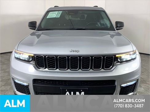 Used 2022 Jeep Grand Cherokee L Limited image 11