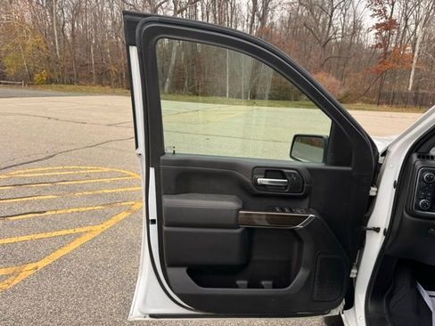 Used 2020 Chevrolet Silverado 2500 LT w/ Convenience Package AWD/4WD image 10