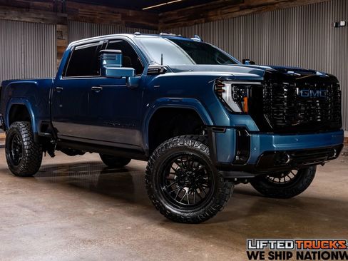 Used 2025 GMC Sierra 2500 Denali Ultimate w/ Max Trailering Package image 1