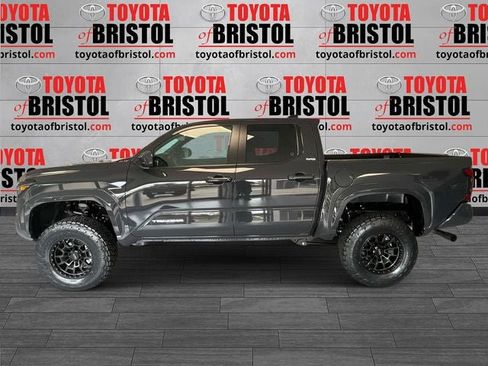 New 2026 Toyota Tacoma SR5 AWD/4WD image 8