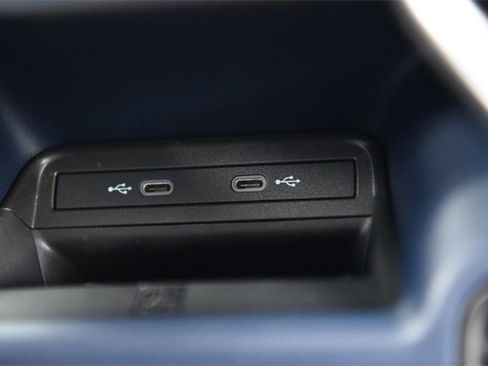 New 2025 Volkswagen ID. Buzz Pro S image 17