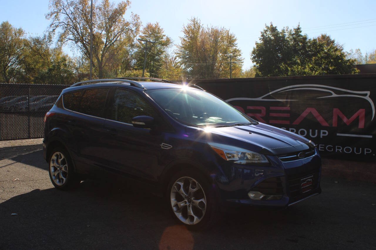 Used 2013 Ford Escape Titanium w/ Parking Technology Pkg AWD/4WD image 4