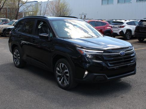 New 2026 Subaru Forester Touring AWD/4WD image 3
