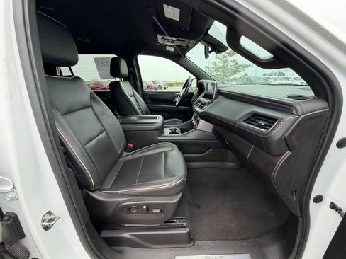 Used 2021 GMC Yukon XL SLT AWD/4WD image 23