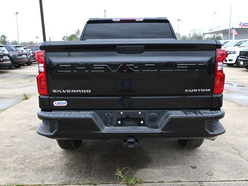 Used 2023 Chevrolet Silverado 1500 Custom Trail Boss w/ LPO, Dark Essentials Package image 5
