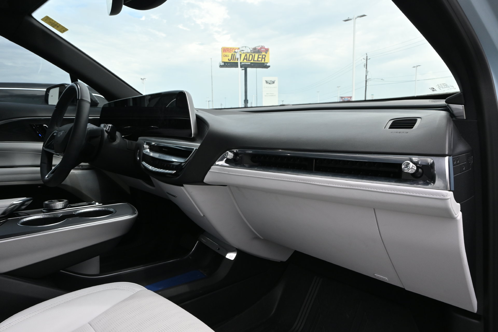 Certified 2024 Cadillac Lyriq Sport RWD image 23
