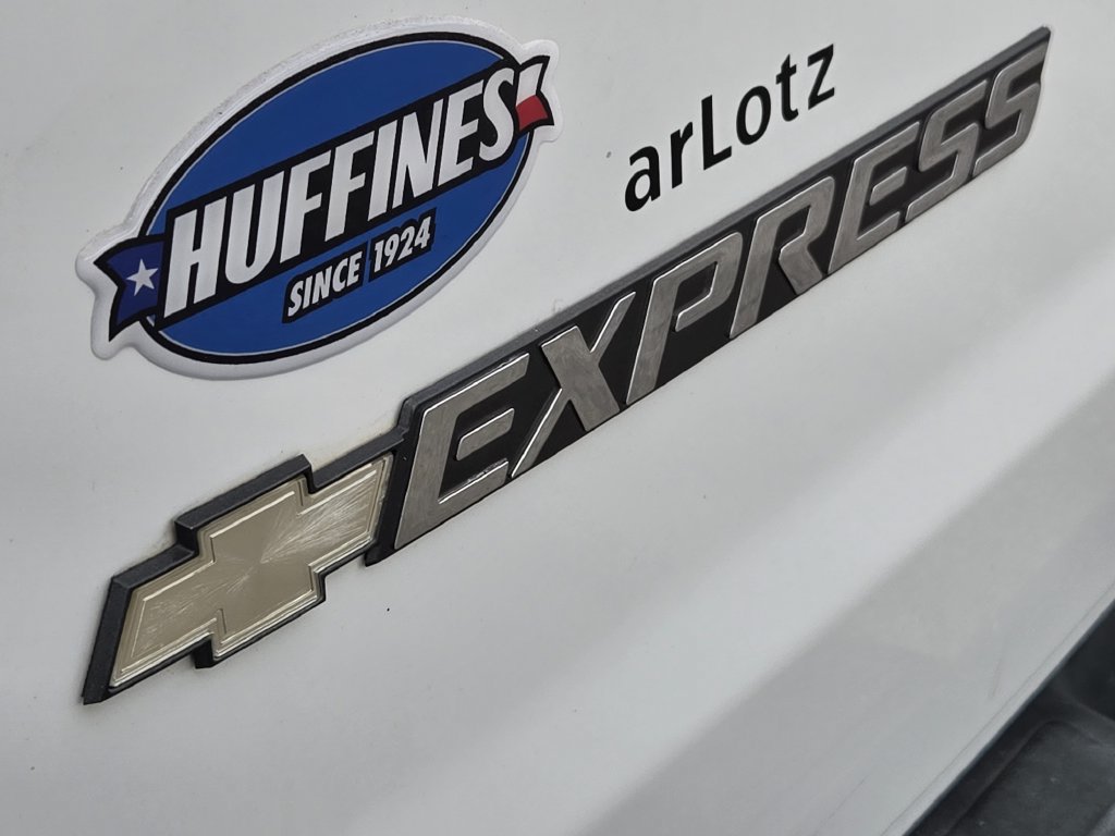 Used 2020 Chevrolet Express 2500 Extended w/ Communications Package RWD image 10