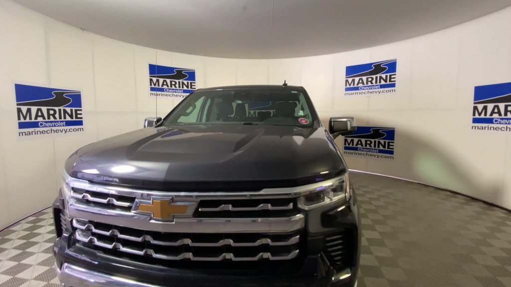 Used 2022 Chevrolet Silverado 1500 LTZ AWD/4WD image 5