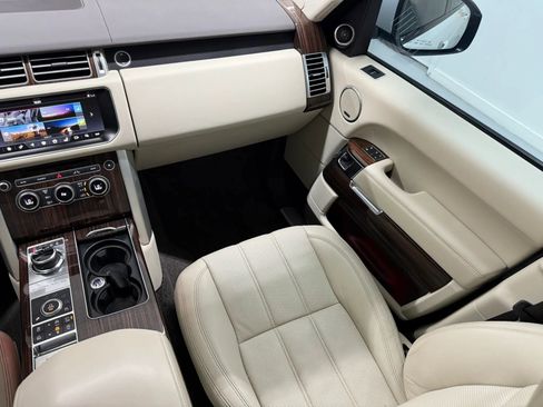Used 2017 Land Rover Range Rover HSE image 33