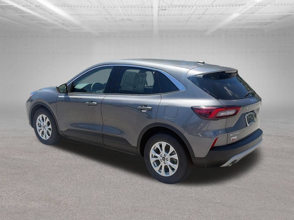 Used 2023 Ford Escape Active w/ Tech Pack #1 FWD image 4